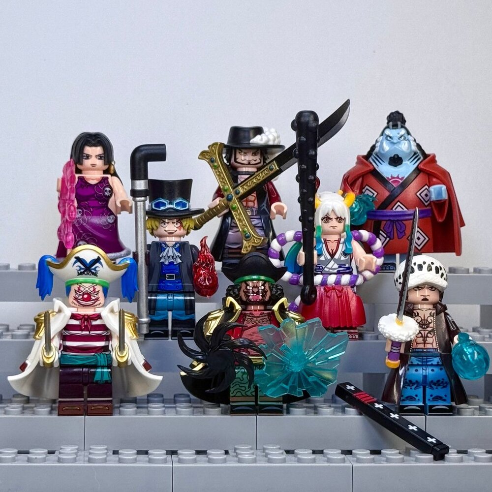 One Piece Custom Minifigure Set – Shanks, Law, Blackbeard, Yamato & More (8pcs)
